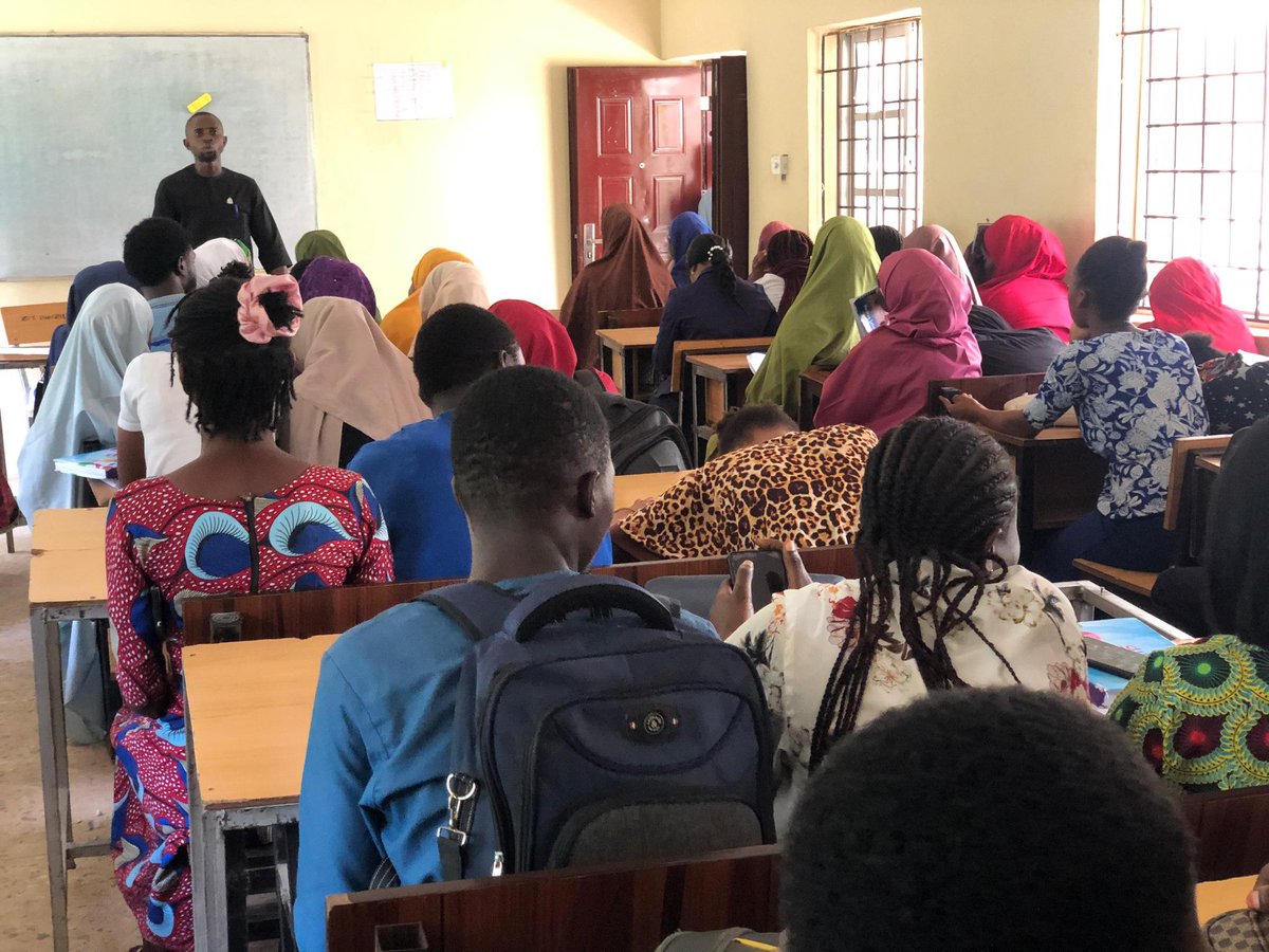 ECNLP_XV's tweet photo. Pictures from our Community Project at Kaduna Polytechnic yesterday. https://t.co/cPUnO9RPbO