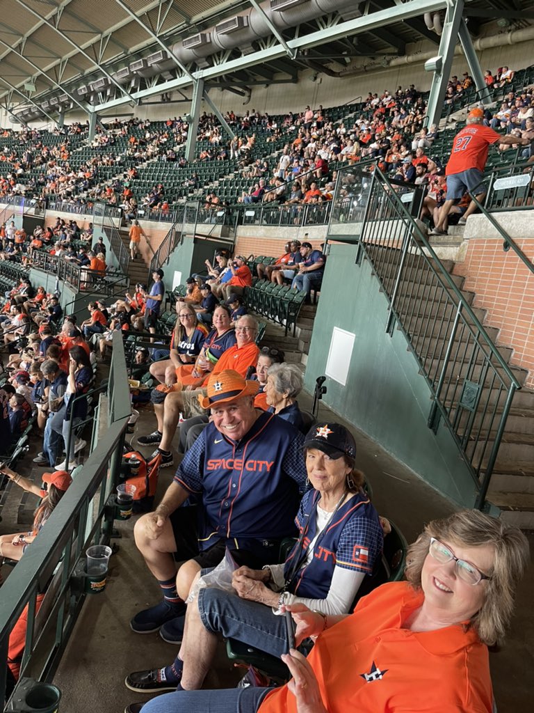 donnak2354's tweet photo. @Houston Astros
#Relentless https://t.co/dR2vgrYcr6