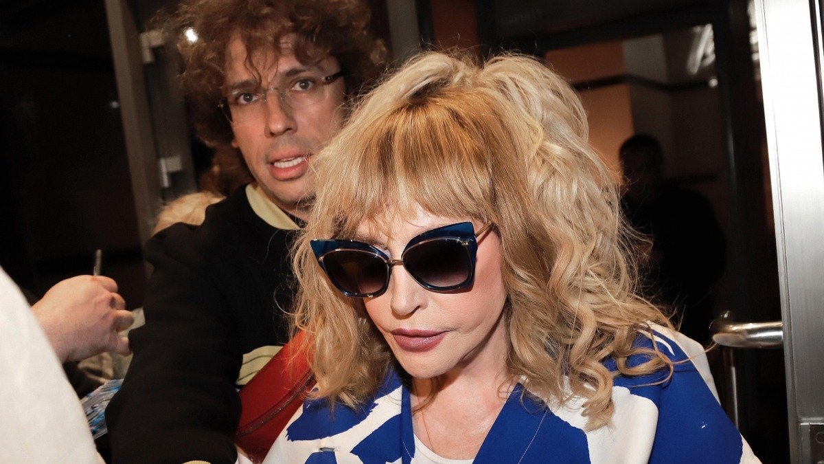 Директор Пугачёвой не стала раскрывать местоположение артистки после атаки Ирана на Израиль

Директор Аллы Пугачёвой Елена Чупракова отказалась комментировать информацию о местонахождении певицы на фоне сообщений об атаках Ирана по Израилю.

Известно… t2p.pw/uluUbDzCC5