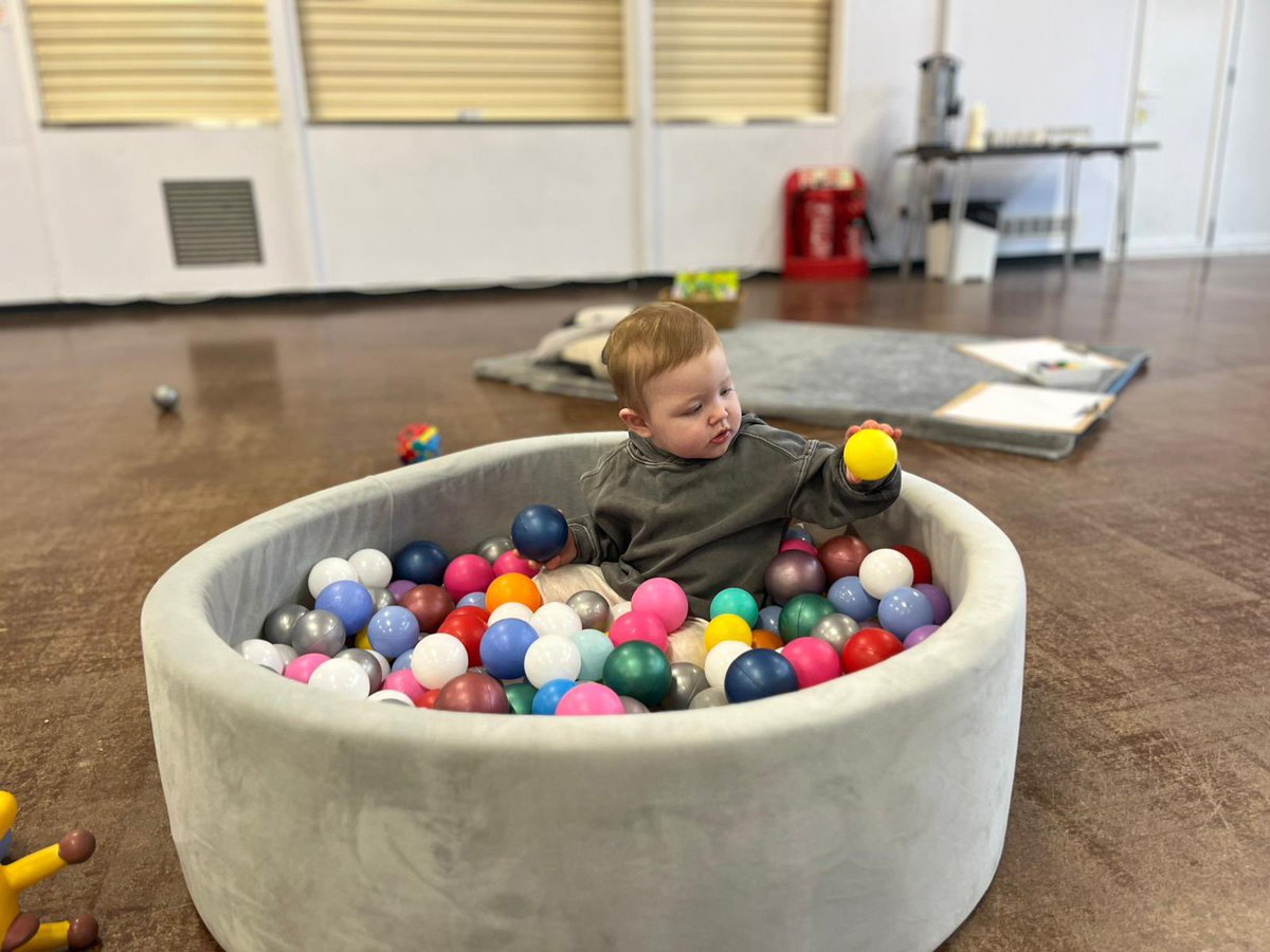 WeAreCastleway's tweet photo. Another absolutely gorgeous morning with the youngest members of our community. Our #CastleTots sessions are the highlight of our week. #WeAreCastleway https://t.co/XWjccVJkOo