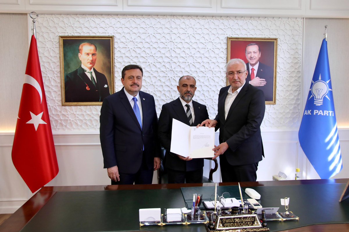 🇹🇷 Ali Töremişoğlu 🇹🇷 (@toremisogluali) on Twitter photo AK Parti Genel Merkezi'mizin tensipleriyle; AK Parti Nizip İlçe Başkanlığı görevine atanan Sn Yakıp Karakuş’u ( <a href="/yakupkarakus7/">yakup karakus</a> )tebrik ediyorum.
Başkanimiza yeni görevinde başarılar dilerim.Allah hayırlı işler yapmayı nasip etsin inşallah. AK Parti Genel Merkezi'mizin tensipleriyle; AK Parti Nizip İlçe Başkanlığı görevine atanan Sn Yakıp Karakuş’u ( <a href="/yakupkarakus7/">yakup karakus</a> )tebrik ediyorum.
Başkanimiza yeni görevinde başarılar dilerim.Allah hayırlı işler yapmayı nasip etsin inşallah.
