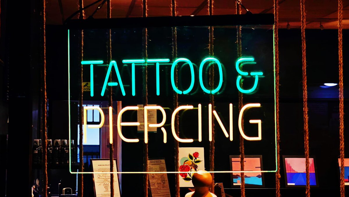 Julie E Russell tweet media