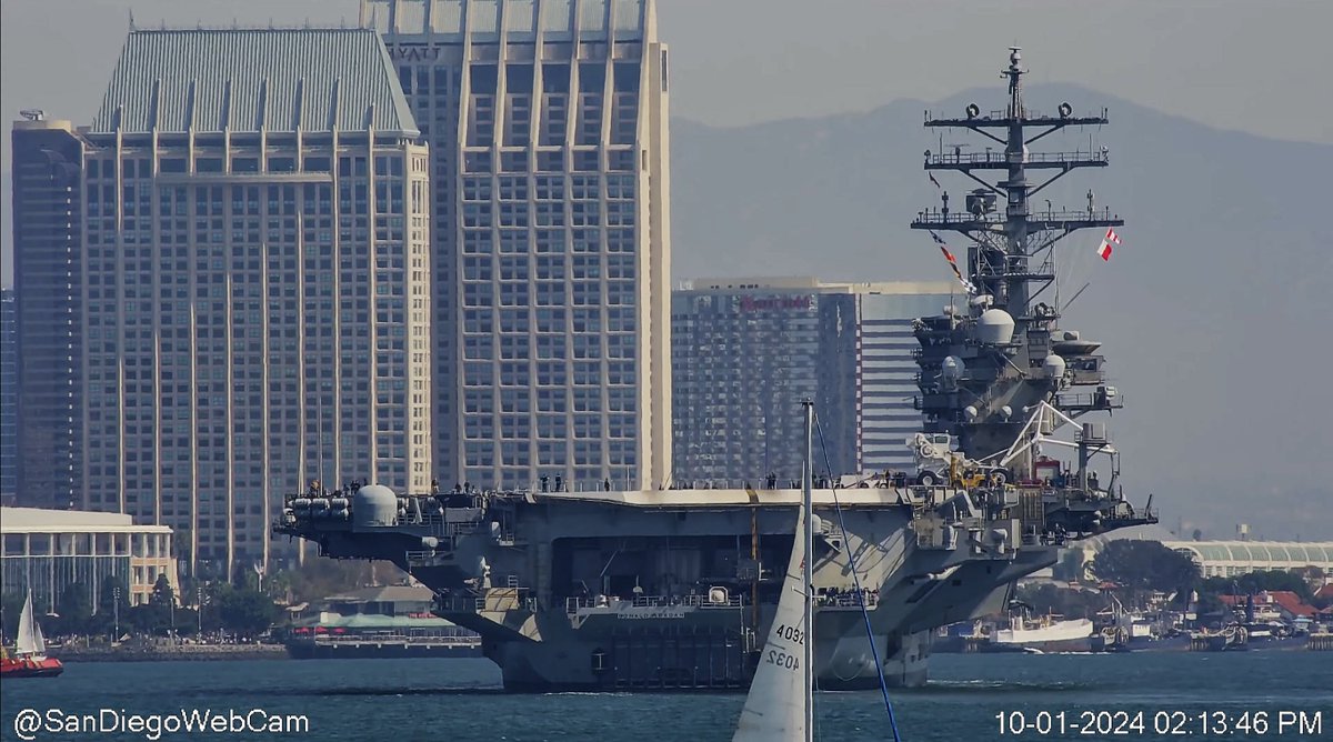 WarshipCam's tweet image. USS Ronald Reagan (CVN 76) Nimitz-class aircraft carrier coming into San Diego - October 1, 2024 #ussronaldreagan #cvn76

SRC: webcam
