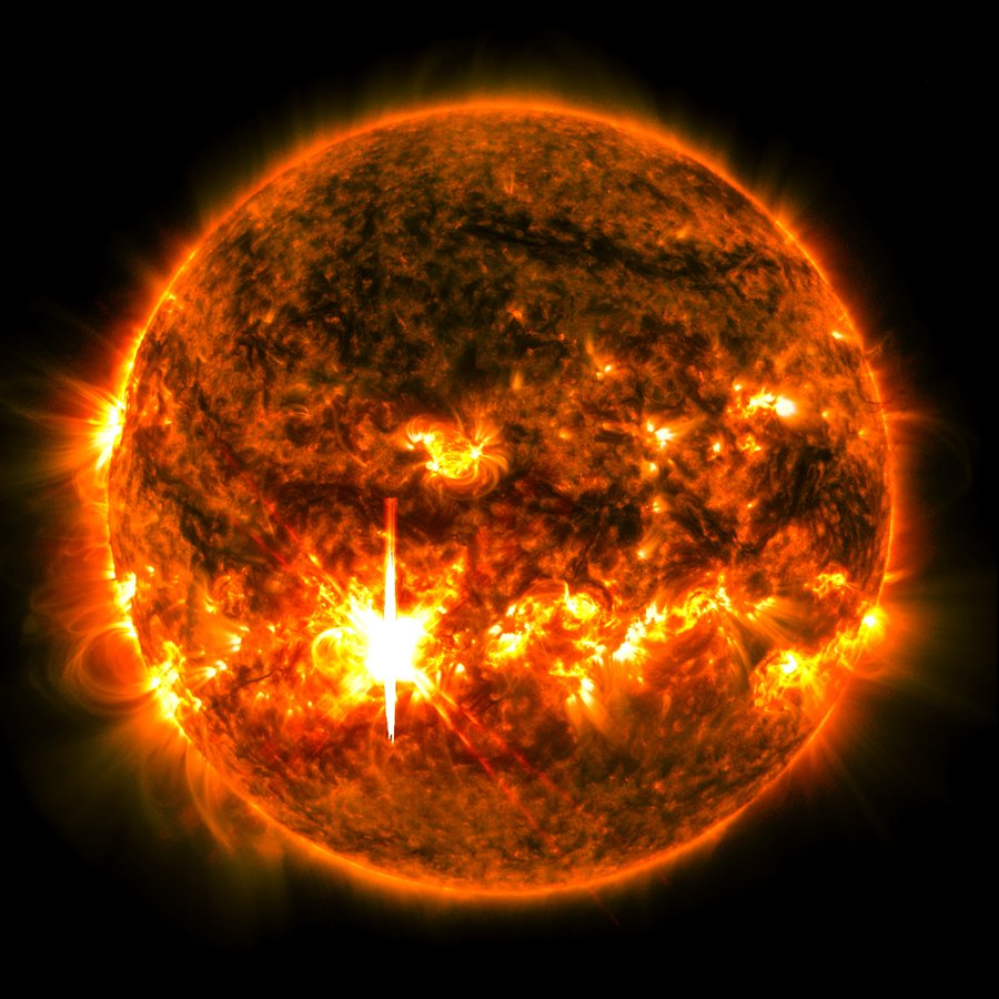 disclosetv's tweet image. JUST IN - Sun emitted a strong X7.1 class solar flare — NASA