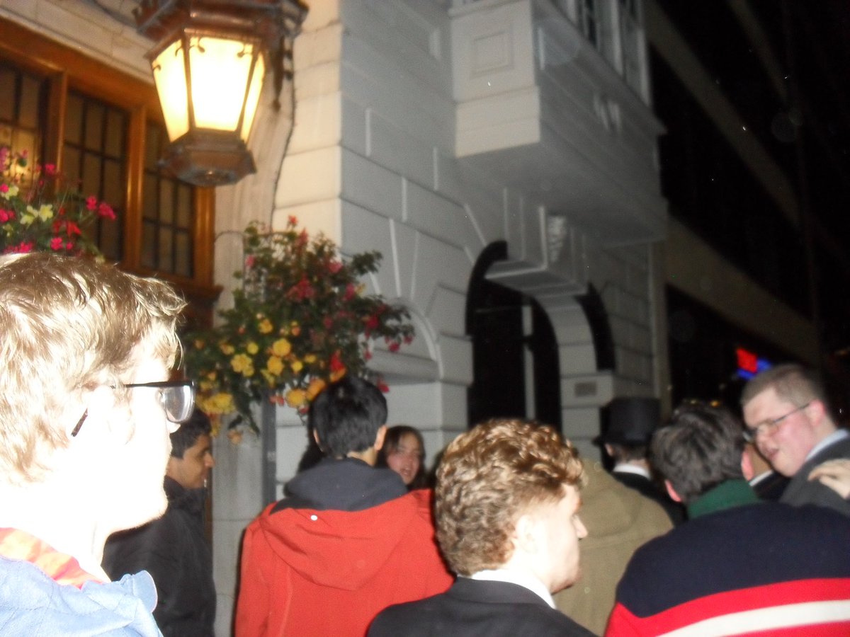 KCLLabour's tweet photo. A few highlights from our dress like a tory pub crawl! Thanks to everyone who came 🌹 https://t.co/p1YXKnpKPl