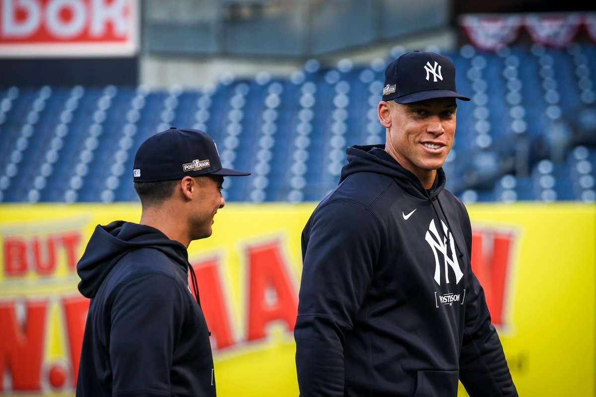 Yankees's tweet photo. ⏳

#RepBX https://t.co/sVjeBcWA0P
