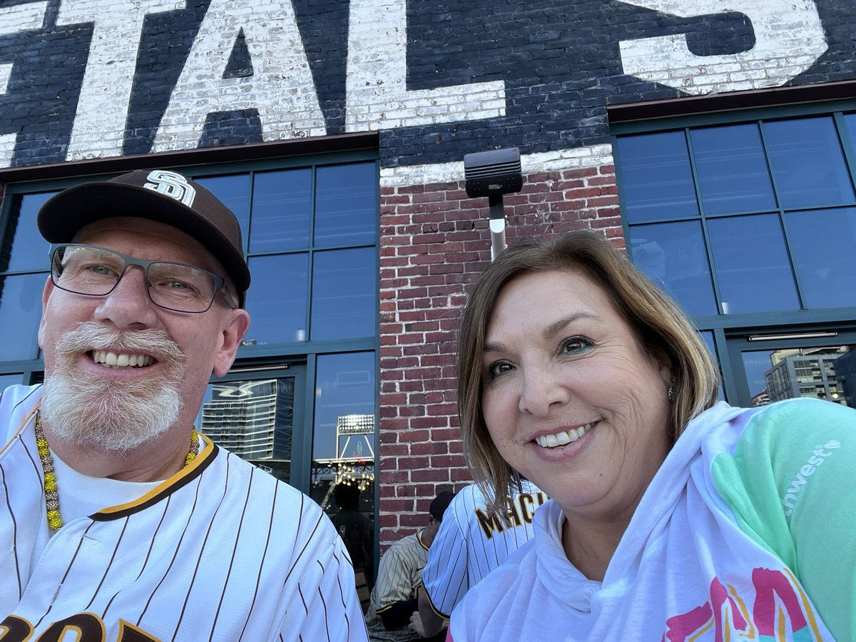 phis4me's tweet photo. #fightforthefaithful #postseason https://t.co/HITBoUc7Eo