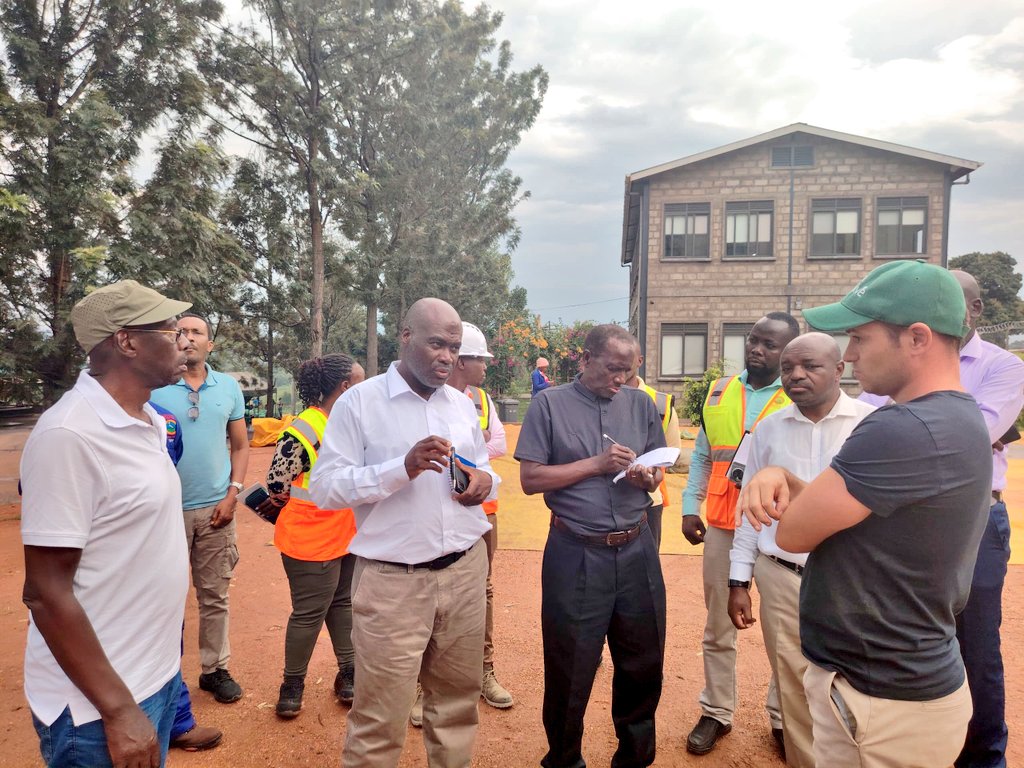 UEDCLTD's tweet photo. #UEDCLUpdate: During the board courtesy visit to #Agrivolve Kasese, UEDCL noted that the factory produces 3,000 tonnes of coffee P.A &amp; production is likely to double. This qualifies UEDCL bid to invest 70M USD pa annum for the next 5-years in Uganda's distribution system. JK https://t.co/LQRAV6hOey