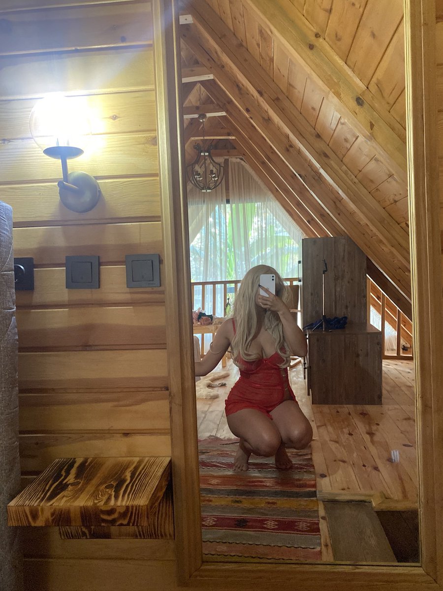 @khbaddies kalın bacakkk