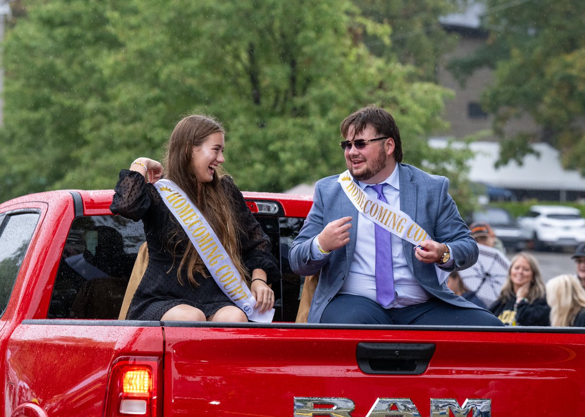 AdrianCollege's tweet photo. Dripping with pride! 💧 The homecoming parade hit different when we weathered it together.

For all photos from the 2024 Homecoming parade, visit https://t.co/z8X9JWJA70

#GDTBAB #AdrianCollege #HigherEducation #BulldogProud #homecoming2024 https://t.co/aydMeISb9i