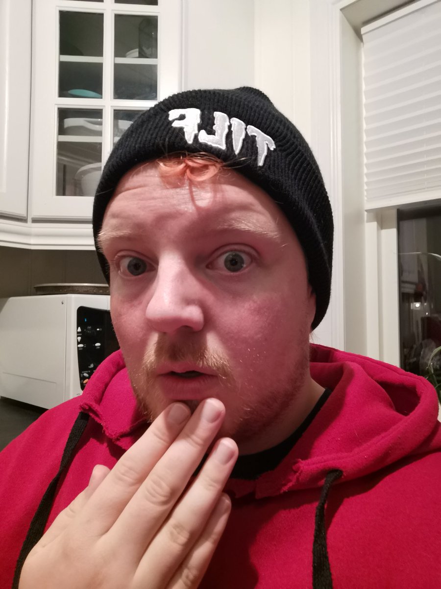 Llama 🦙 🍂 🏳️‍🌈 tweet media