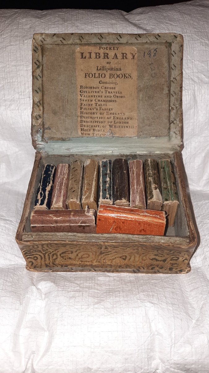 I had a fantastic time this afternoon sharing the wonders of our Hockliffe Collection with our 3rd year English students <a href="/uniofbeds/">uniofbeds</a> <a href="/BedsEnglish/">Bedfordshire English</a> (particularly as I got to show my favourite item!). lrweb.beds.ac.uk/specialcollect…