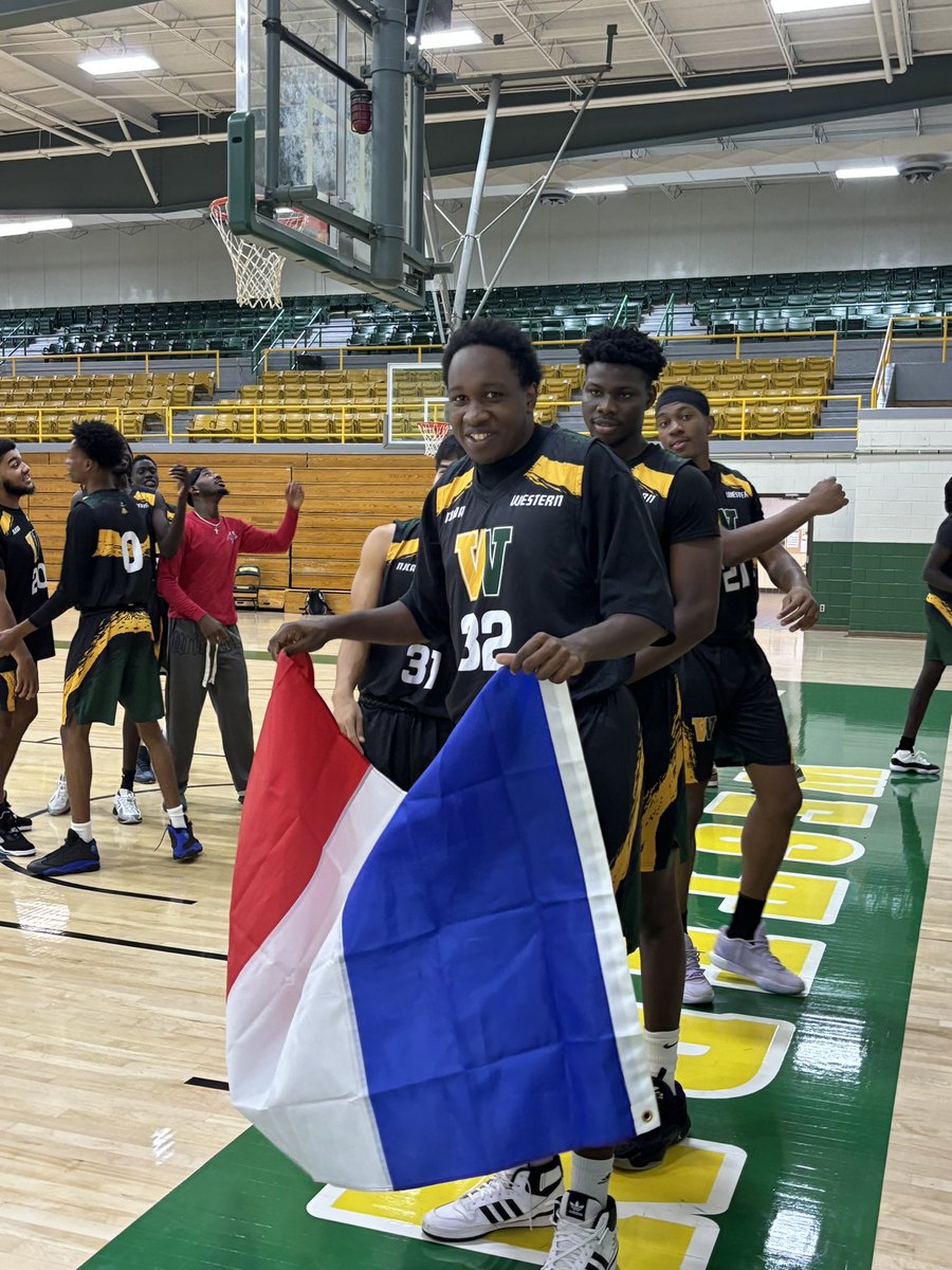 Coach Ro (@ro1coach) on Twitter photo 