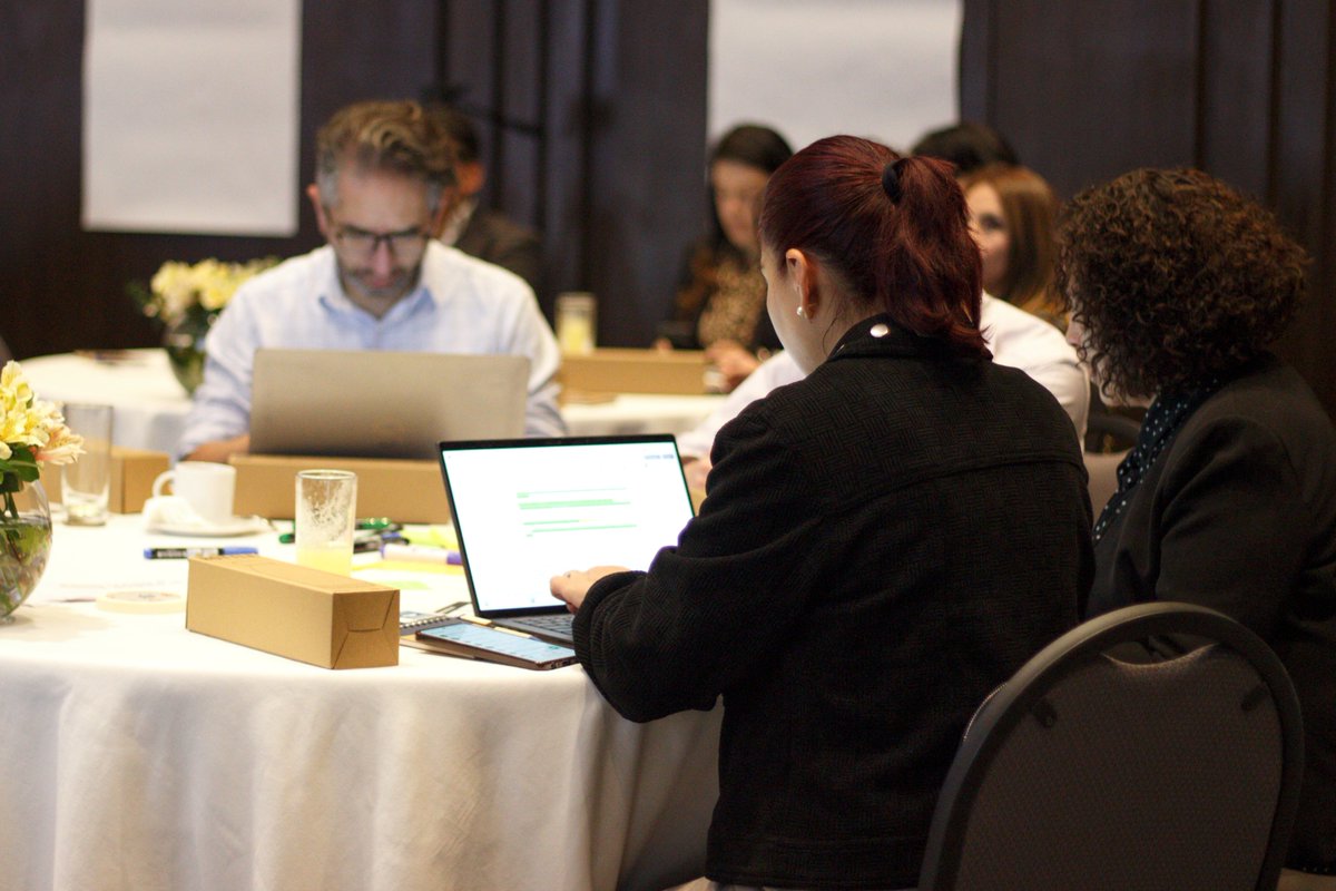 julia_johannsen's tweet photo. Sin buena ejecución, no hay #impacto.
En @el_BID, coordinamos con contrapartes y equipos para lograr el impacto deseado en los #proyectos. 
Hoy iniciamos el taller ‘Ejecutar para impactar’ con #BIDImpact+. ¡Gracias a las agencias ejecutoras por su labor en el desarrollo de 🇧🇴! https://t.co/6K9KhvfJOC
