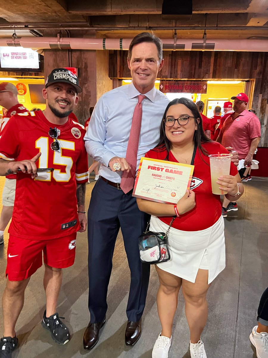 Mark Donovan tweet media