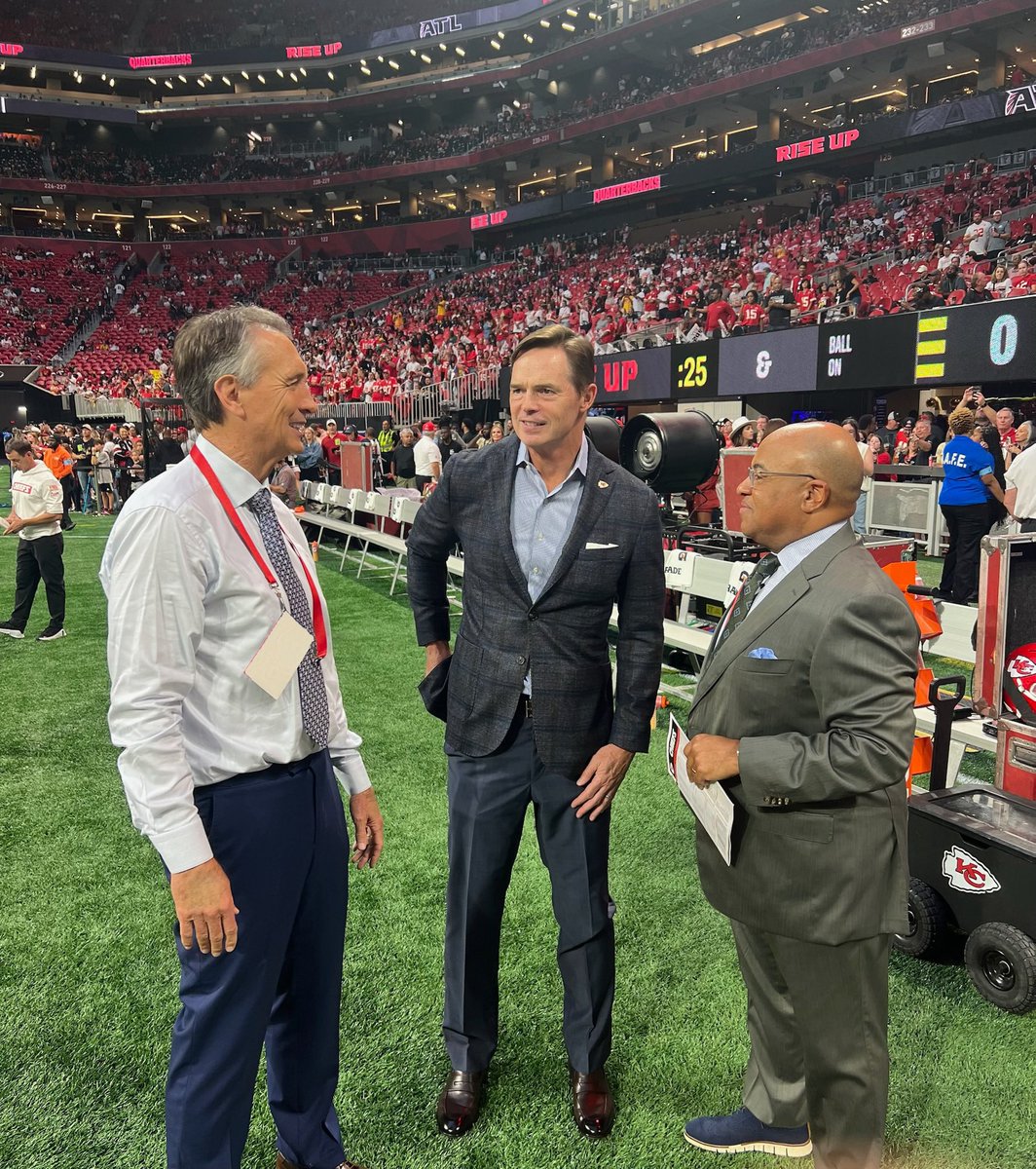 Mark Donovan tweet media