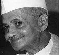ProfKapilKumar's tweet photo. शास्त्री जी को जन्मदिन की हार्दिक शुभकामनाएं! उनका नारा " जय जवान जय किसान " हर जगह गूंजता है! 
मैं उन्हें 2 अक्टूबर को याद करता हूं, किसी और को नहीं!
A very happy birthday to Shastri ji !
His slogan" Jai Jawan Jai Kisan" echoes all over !
I remember him on 2nd October ,no one else !
@PMOIndia @anujdhar