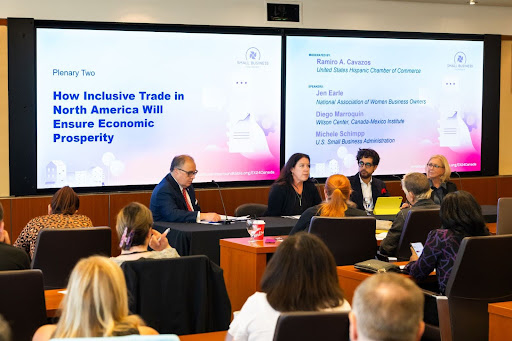 SmBizRoundtable's tweet image. Entrepreneurship Exchange 2024 united global leaders like Minister @AnitaAnand, senior @WhiteHouse leadership, policymakers, and entrepreneurs in Toronto last month. Together, they tackled key challenges shaping the future of entrepreneurship across North America.🌎 #EX24Canada
