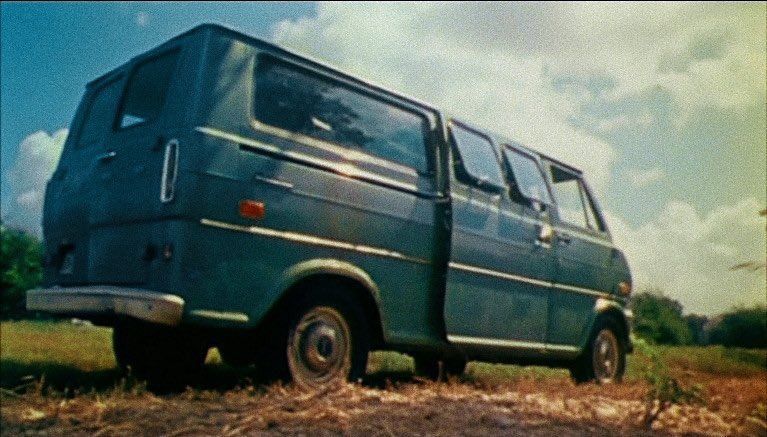 TheCinesthetic's tweet photo. 'The Texas Chainsaw Massacre' premiered in Austin on this day in 1974. https://t.co/oHEaNmnUMk