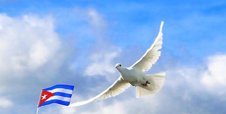 Aufruf von #Cuba Si zur Teilnahme an der bundesweiten Friedensdemonstration am 3.10. #b0310 in #Berlin:  Für ein Ende der #USA-Blockade und des Terrors gegen #Kuba! Treffpunkt 12:00 Uhr auf dem Breitscheidplatz am Weltkugelbrunnen cuba-si.org/2905/kommt-zur… , #UnblockCuba