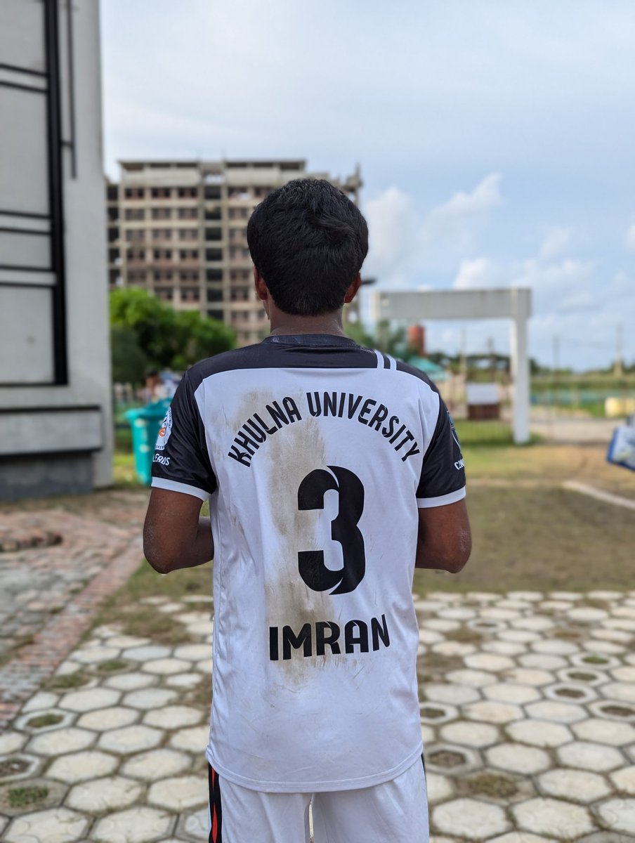 blackwhiteimran's tweet photo. Very last time for Team Education 
#Khulna_University https://t.co/dritl8uqdu