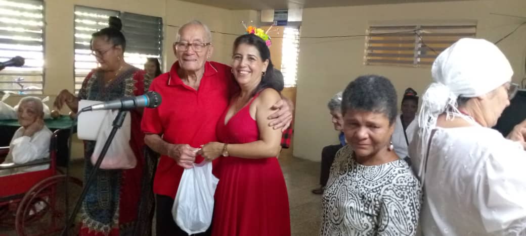 Hogar de Ancianos Dr. Carlos E Font Pupo tweet media