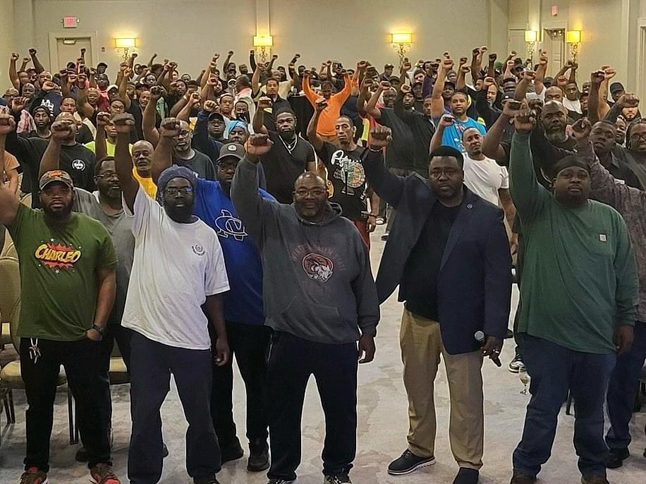 Look at all these privileged white longshoremen at the port of Charleston.