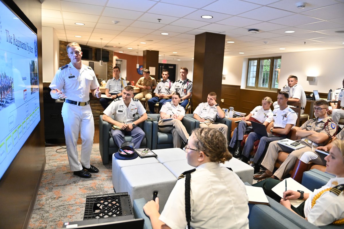 VMI1839's tweet image. VMI hosted the Senior Military College Conference this week, bringing together cadets and leaders from across the country.

Catch the full details here: vmi.edu/news/headlines…

#Leadership #MilitaryColleges #SMCConference