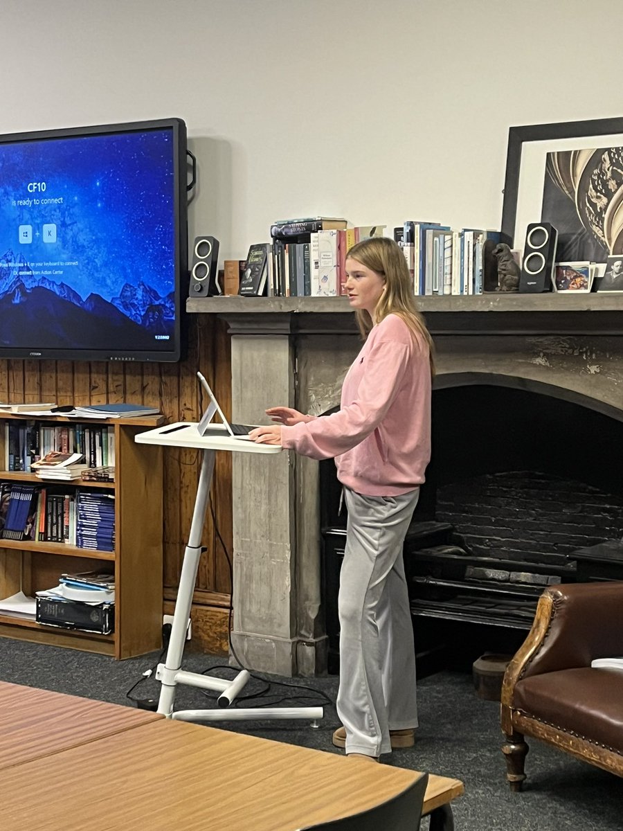 FettesLearn's tweet image. Lots of interesting things happening at Paramecium @Fettes_College tonight…Kinvara, Ingrid, Millie and Jemima talk about their HPQs whilst Geordie and Nina introduce themselves as our academic prefects.