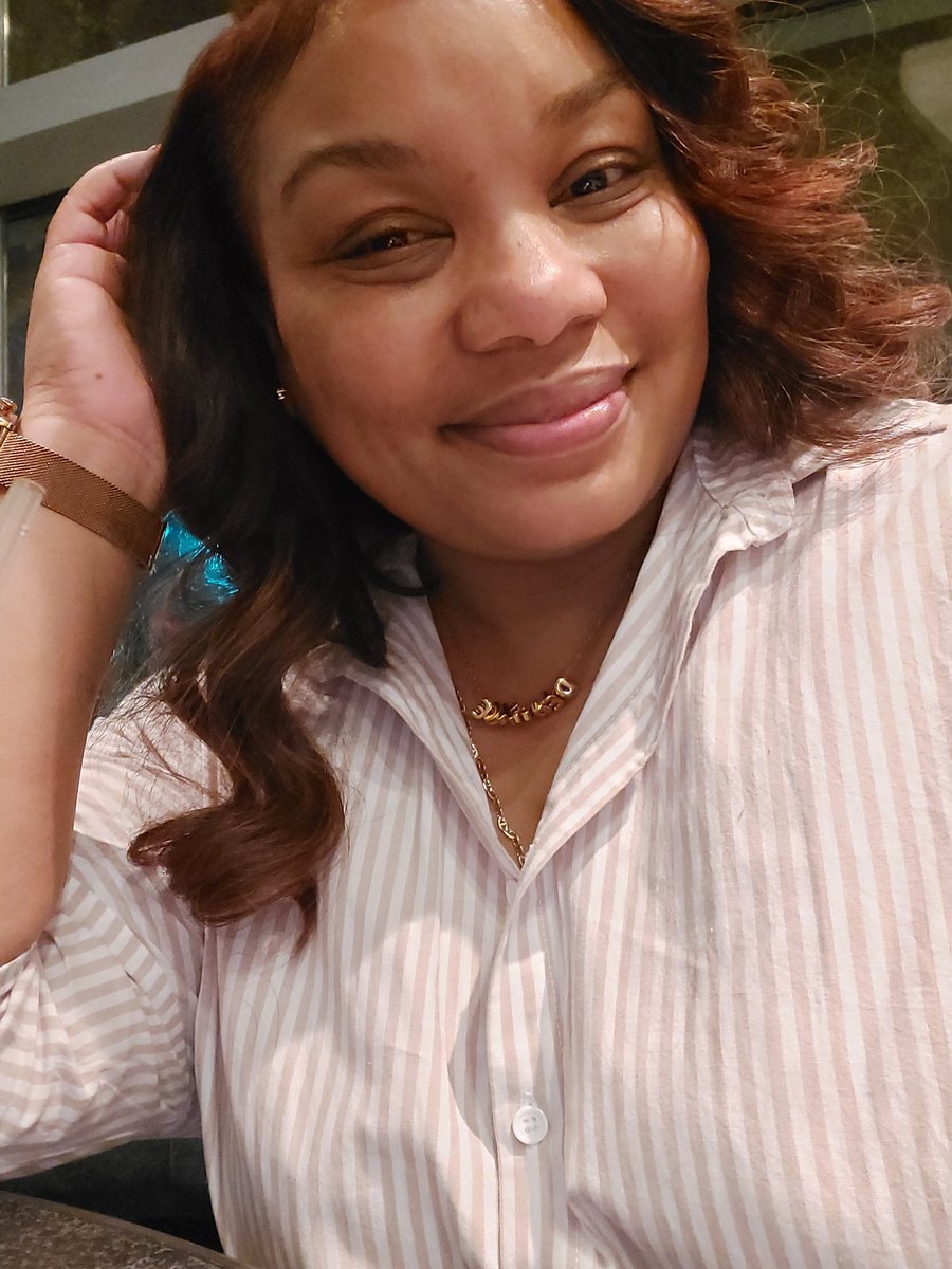LbpGirls's tweet photo. When u leave @LadyHairroin salon #dallashairstylist & u feeling urself and u get a call to come downtown for drinks & u look n the ๐ช again and say #BET I'm OMW ๐๐๐ #silkpress #southlakebusinessowner #contentcreator #haircolorGuru https://t.co/wkuDpfuCGM