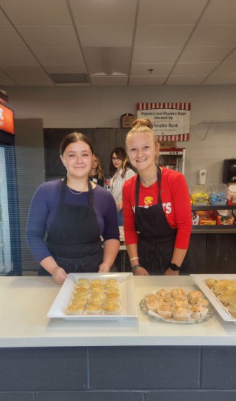 CarlisleCTE's tweet photo. The CTE hallway has been a busy place lately! Check out some of the things we’ve been working on. 🧑‍⚖️👩‍🏭🧑‍🍳 #careerteched https://t.co/4rr1txNDJn