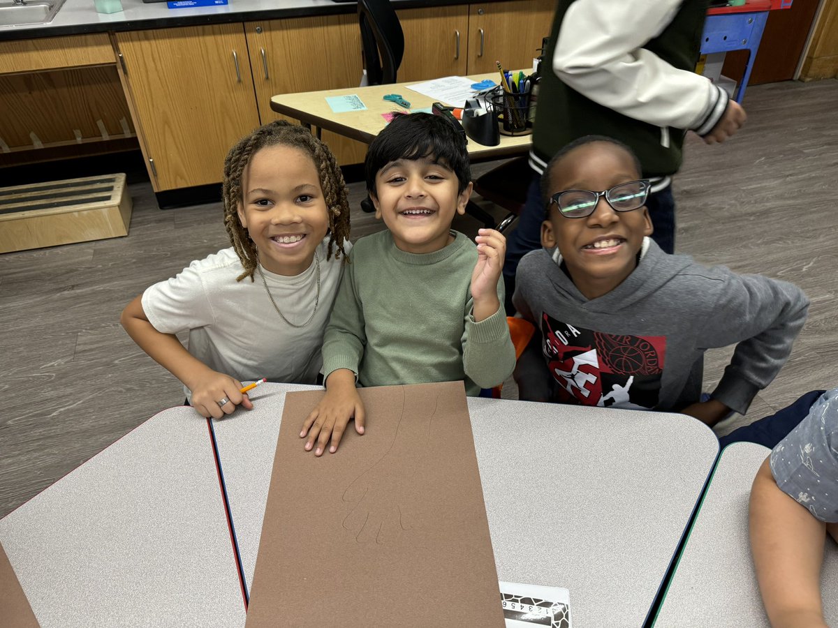We met our pre-k buddies today and did a fall craft! Their smiles say it all! <a href="/ShemeikaCharles/">SheMeika Charles</a> <a href="/HowellRoadVS13/">Howell Road Elementary School</a>