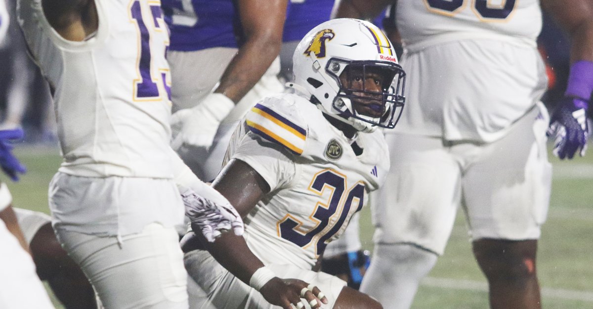 Theron Gaines adds to weekly awards with Defensive Player of the Week nod from Tennessee Sports Writers Association | READ: tennesseetech.prestosports.com/sports/fball/2… #AimHigh #WingsUp