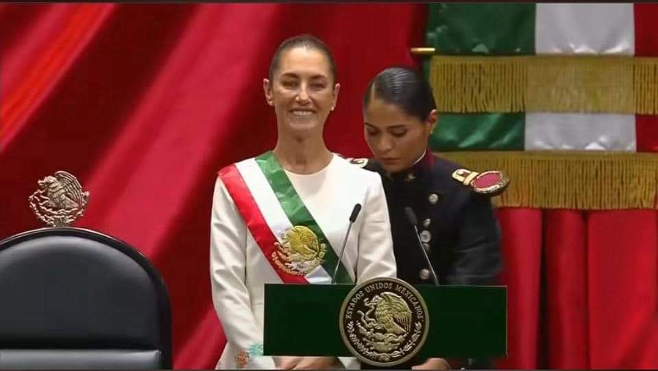 KristacaferMart's tweet photo. Histórico momento para nosotras las Mujeres mexicanas, un gran avance en nuestra lucha por la igualdad de género, sin importar tu filiación política, hoy la historia se escribe con M de Mujer🎉🎉🫶
#EsTiempoDeMujeres 
#ClaudiaSheinbaum 
#ClaraBrugada 
#MARTHAAVILA 
#EquipoMM https://t.co/RzTddq5obE