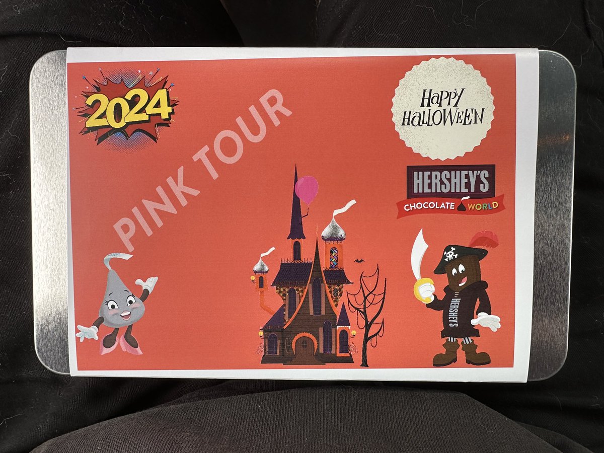<a href="/Pink/">P!nk</a> I made this for my brother today at the Hershey Chocolate World. The cover was supposed to be pink, but turned out orange. #PinkOctober #fun