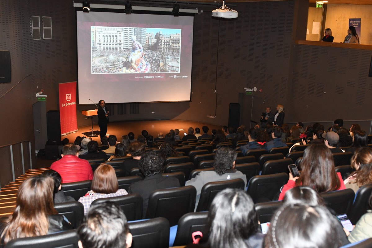 jacob_LaSerena's tweet photo. 🗣️Dimos el vamos al Seminario Place Branding #LaSerena, sobre construcción imagen destino, parte fundamental del #PLADETUR que llevamos adelante en @munilaserena para la planificación de directrices para el desarrollo de actividad #turística en nuestra capital regional. https://t.co/LTrG5ucGzq