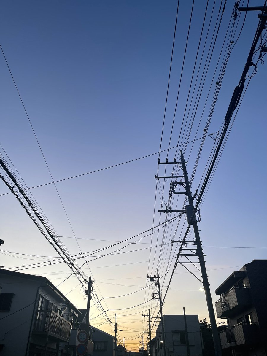amanounso's tweet photo. おはようございます。
都内は晴れそうですね。朝方は過ごしやすい気温ですが、日中は30度くらいまで上昇するとのこと、屋外で作業される方はご注意ください🙇
今日も一日よろしくお願いします。 https://t.co/jZTln9ecLf