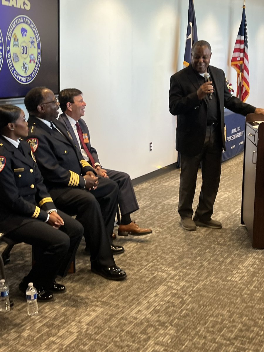 HumbleISD_EOC's tweet photo. We had an amazing time during the 30th Anniversary of our Police Department. Huge thanks to everyone who was able to come out to show their support. #KidsSafe @HumbleISD https://t.co/zAM9h5GNsG