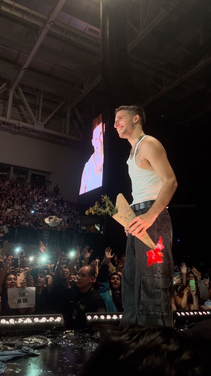 🥥 (@venusenwos) on Twitter photo 