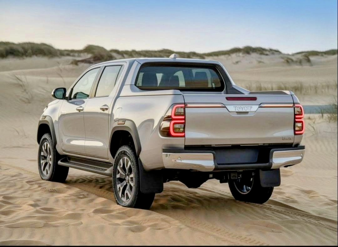 MotospotB's tweet photo. The next generation Toyota Hilux is expected to debut in 2025.
📸ar_cars_jp
#Toyota 
https://t.co/60jXalwTAO https://t.co/cQkJ91YcJZ