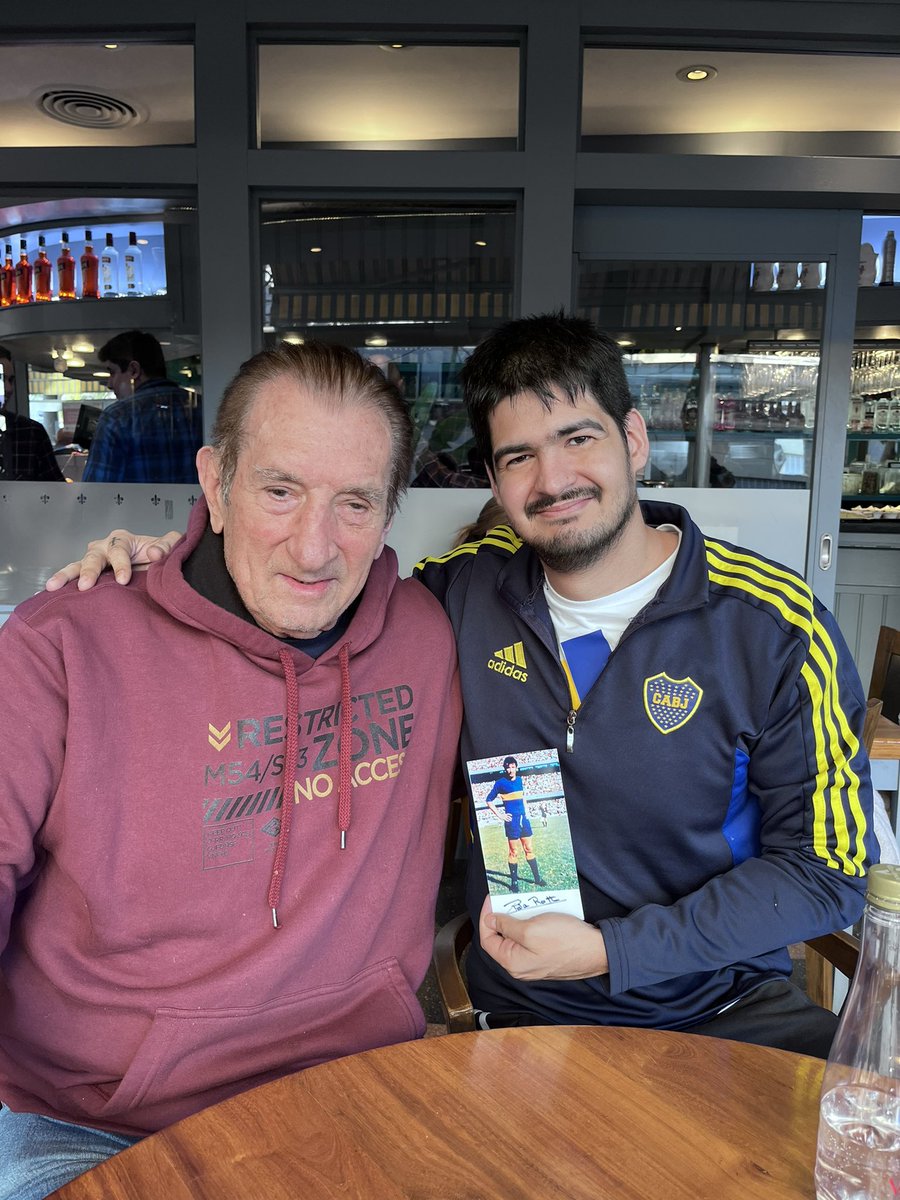 TodoEnRepudioOK's tweet photo. Hoy, capítulo 11 de TER con un invitado de lujo, charlaremos con @Cronopio777 acerca del pasado, presente y futuro de Boca. Del Rata, de Román y, como siempre, de Diego.
Los esperamos a las 21hs.
Pasamos link por acá un ratito antes de empezar. https://t.co/beHxxbbJq1