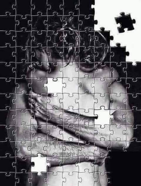 CorellaTej7982's tweet photo. #puzzle #gamers #lovers #trencadis #puzles #amanti #davanti #perdonar #lovingtime #felizmiercoles #rompecabezas https://t.co/neLAhc3Jjz