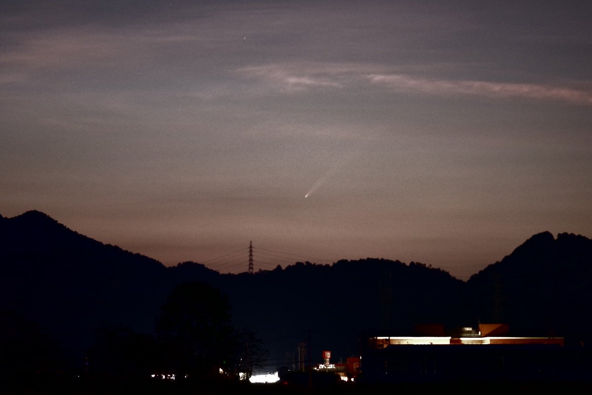 tyasue's tweet photo. 今朝の紫金山-アトラス彗星
PENTAX K-1 mkII 
天体画像処理

#紫金山アトラス彗星 
#山県市高木 
#岐阜県 
#pentaxk1mkii 
#ペンタックス天体画像処理 https://t.co/uhaUhAmfPC