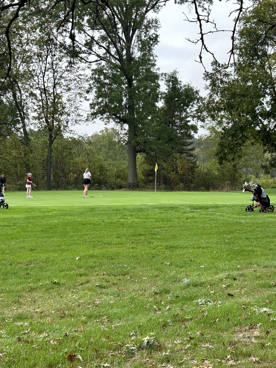 Big day today out at the sectional tournament! Our ladies finish 8th of 12 teams, with Sr. Rose Yancey advancing to the district tournament as an individual, with a score of 81! Way to go ladies!