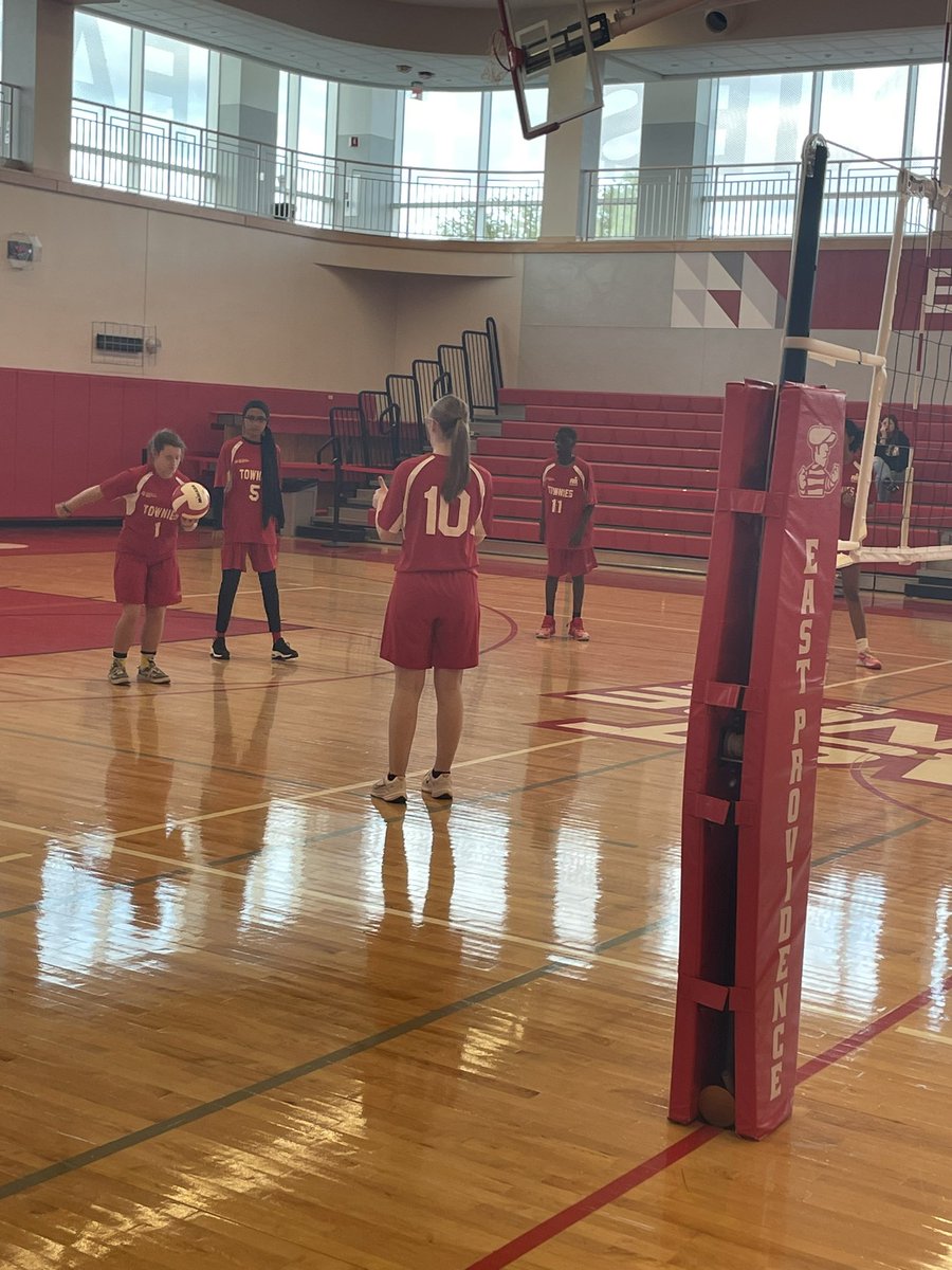 @TowniesBVB (@towniesbvb) on Twitter photo Unified Volleyball takes the court against Barrington! Way to go Townies! <a href="/EPtowniesSports/">Townies Athletics</a> <a href="/TowniesHPE/">Townies Health and Physical Education</a> <a href="/BillBlackRI/">Bill Black</a> Unified Volleyball takes the court against Barrington! Way to go Townies! <a href="/EPtowniesSports/">Townies Athletics</a> <a href="/TowniesHPE/">Townies Health and Physical Education</a> <a href="/BillBlackRI/">Bill Black</a>