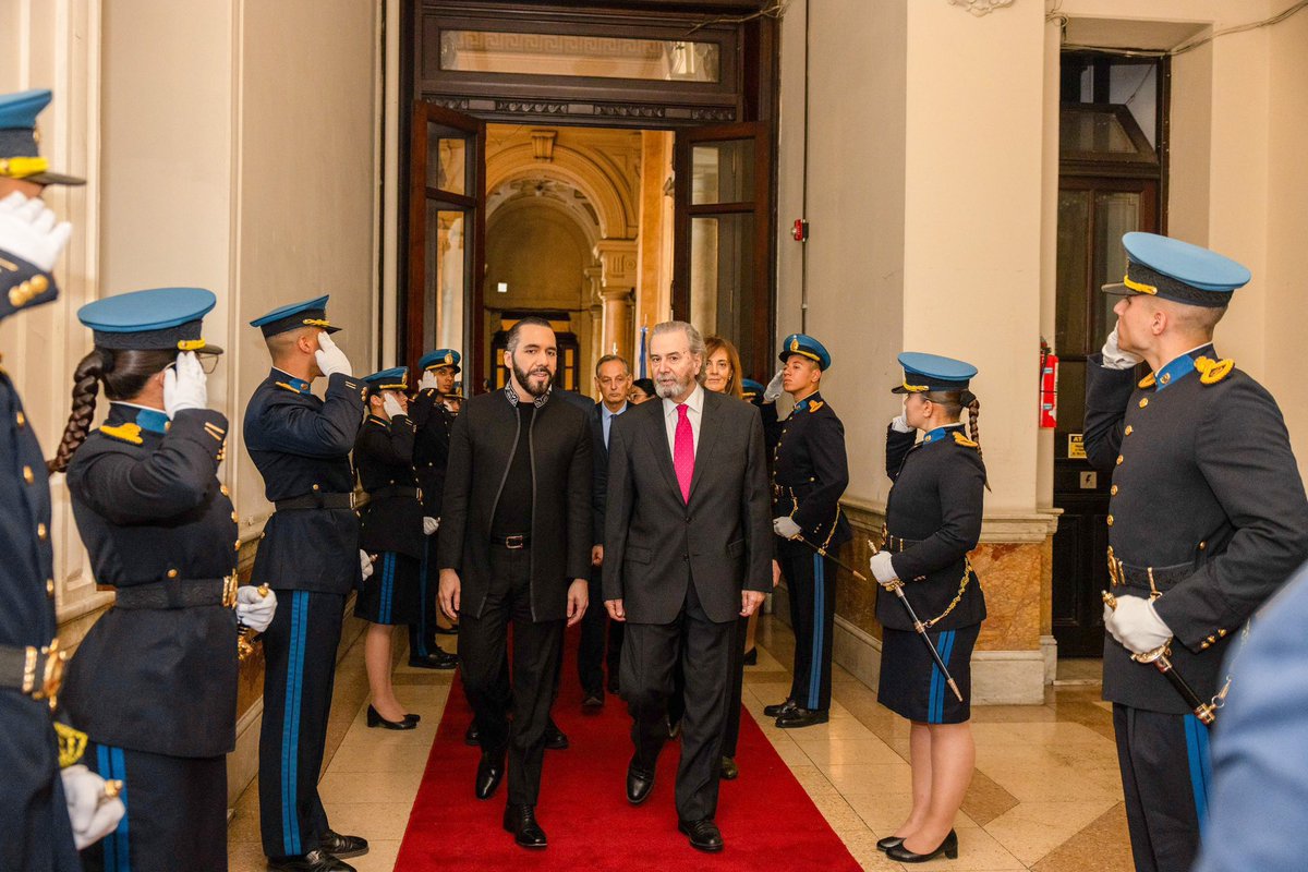 Casa Presidencial 🇸🇻 tweet media