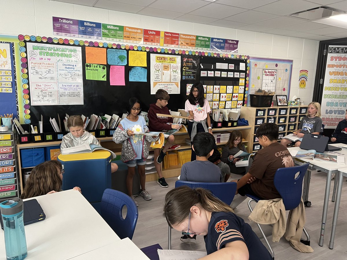 Lia Sansiper tweet media