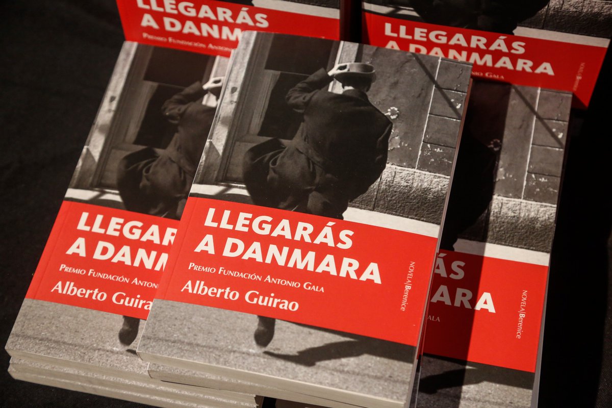 Cajasol's tweet photo. La Fundación Cajasol en Córdoba ha acogido hoy la presentación de la novela “Llegarás a Danmara”, de Alberto Guirao, ganadora de la V Edición del Premio Biblioteca Fundación Antonio Gala, dentro de los actos de la #SemanadeGala con @fundacionagala 

Asimismo, se ha realizado la lectura del fallo de la VI Edición del Premio Biblioteca Fundación Antonio Gala, que ha recaído en Carmen Rotger Ordoñez.

📷 Álex Gallegos