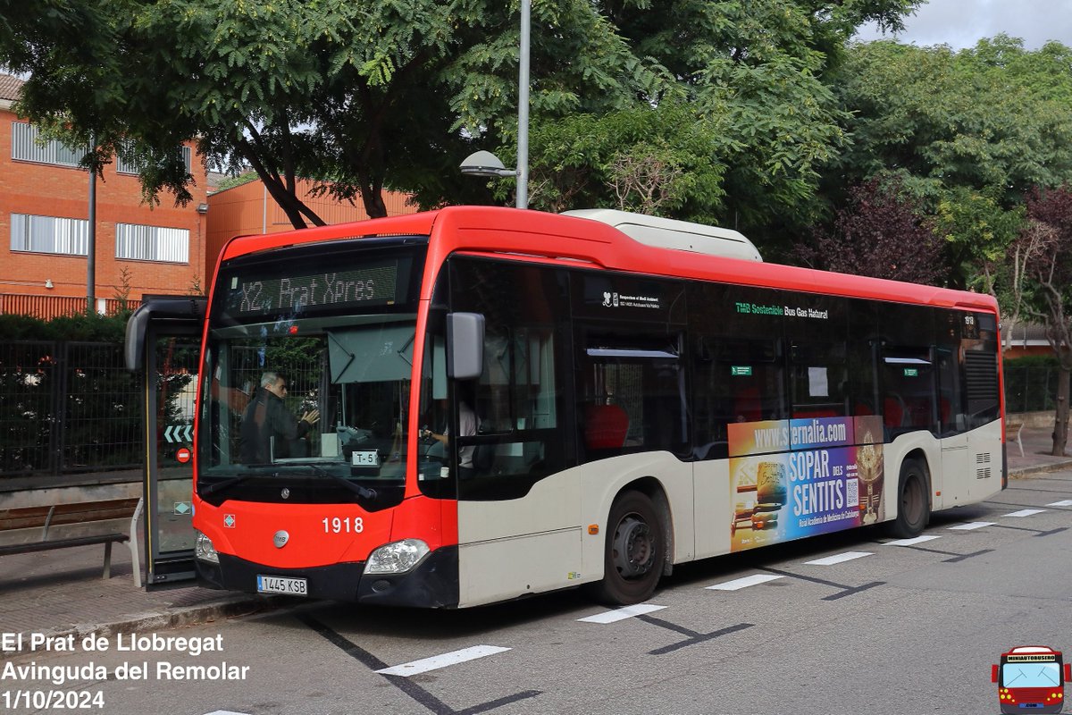 miniautobusero's tweet photo. Desde el día 1 de octubre, se ha puesto en marcha la segunda línea de la red #xpresbus de #busbcn.
Se trata de la línea X2. Que conecta la Plaça Espanya de Barcelona con la Avinguda Remolar de El Prat de Llobregat en algo más de 25 minutos. https://t.co/D3KbcDOWTR