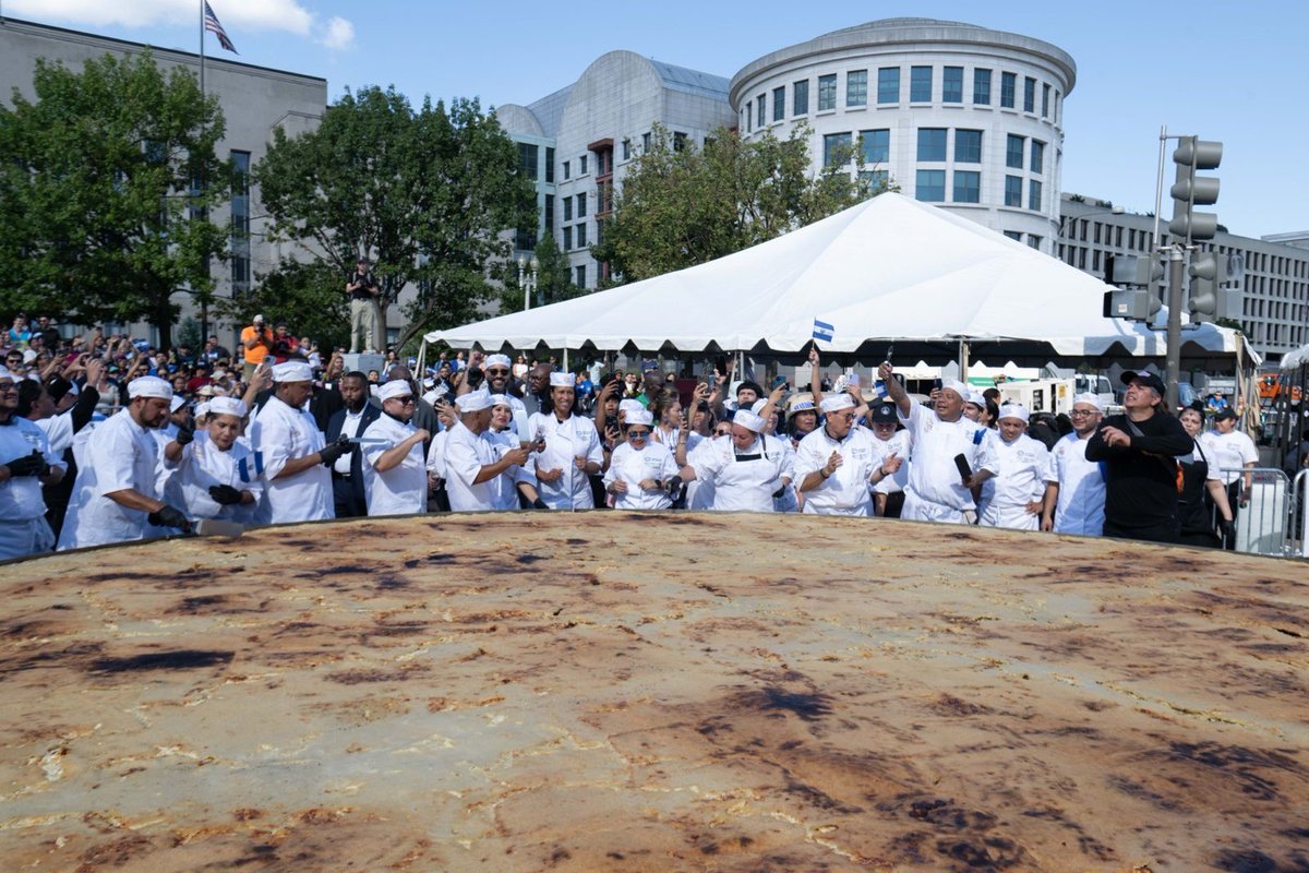 District of Champions 🤝 District of Pupusas

This weekend, DC set a Guinness World Record with the largest pupusa ever made at Fiesta DC.🧑‍🍳

This incredible achievement honors our Salvadoran community and highlights the diversity that makes DC so special.